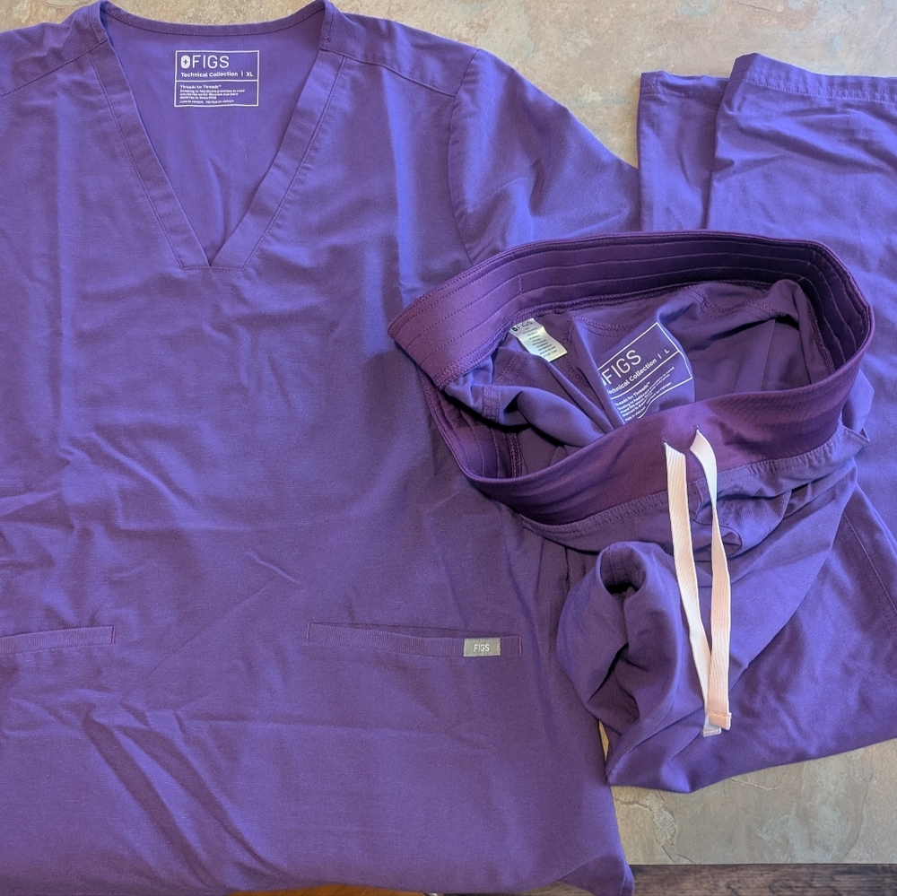 Figs Purple Scrub Set